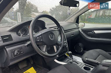 Хэтчбек Mercedes-Benz B-Class 2005 в 