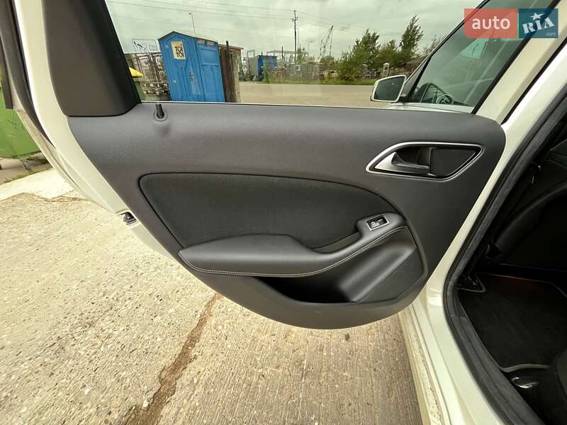 Хэтчбек Mercedes-Benz B-Class 2014 в Львове