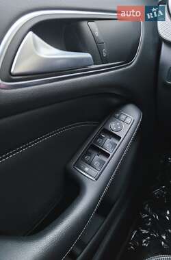 Хэтчбек Mercedes-Benz B-Class 2014 в 