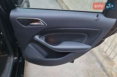 Хэтчбек Mercedes-Benz B-Class 2014 в 