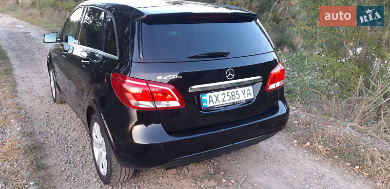 Хэтчбек Mercedes-Benz B-Class 2017 в Харькове