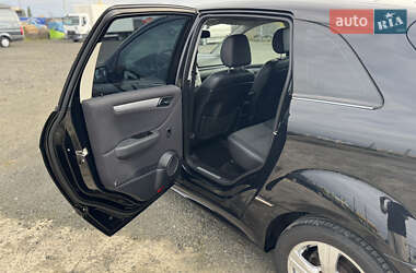 Хэтчбек Mercedes-Benz B-Class 2010 в 