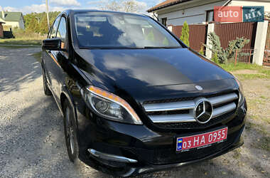 Хэтчбек Mercedes-Benz B-Class 2015 в 