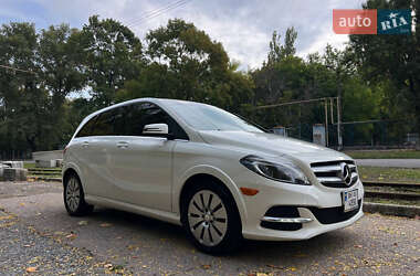 Хэтчбек Mercedes-Benz B-Class 2014 в 