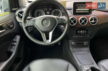 Хэтчбек Mercedes-Benz B-Class 2014 в 