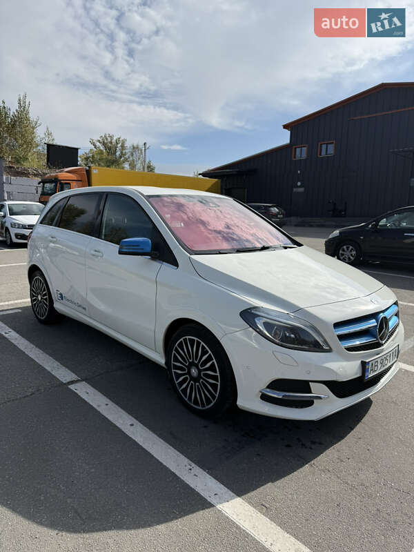 Хетчбек Mercedes-Benz B-Class 2015 в Ірпені