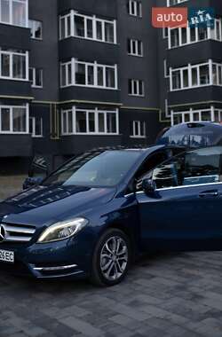 Хэтчбек Mercedes-Benz B-Class 2013 в 