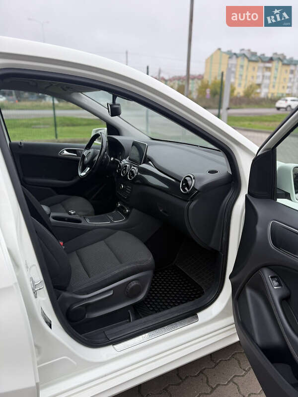Хэтчбек Mercedes-Benz B-Class 2015 в Радехове