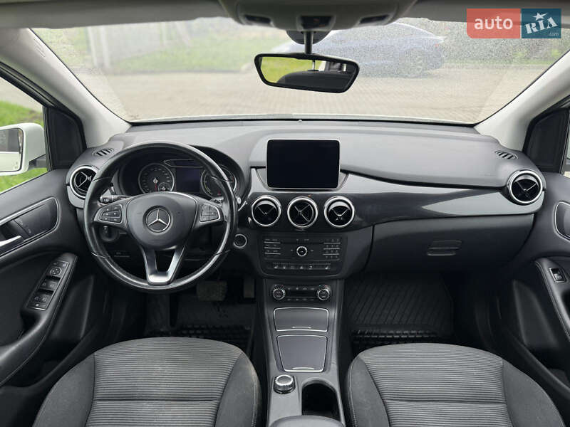 Хэтчбек Mercedes-Benz B-Class 2015 в Радехове