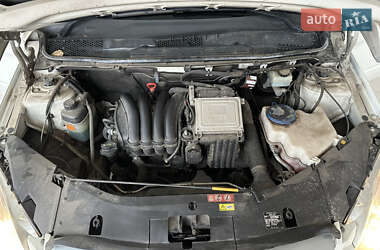 Хэтчбек Mercedes-Benz B-Class 2010 в 