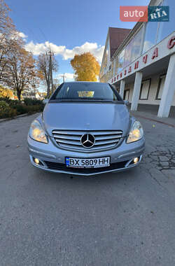 Хэтчбек Mercedes-Benz B-Class 2005 в 