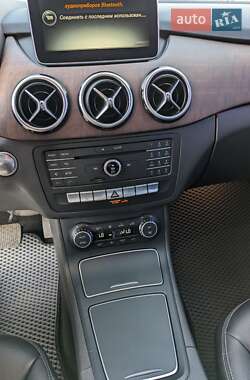 Хетчбек Mercedes-Benz B-Class 2014 в 