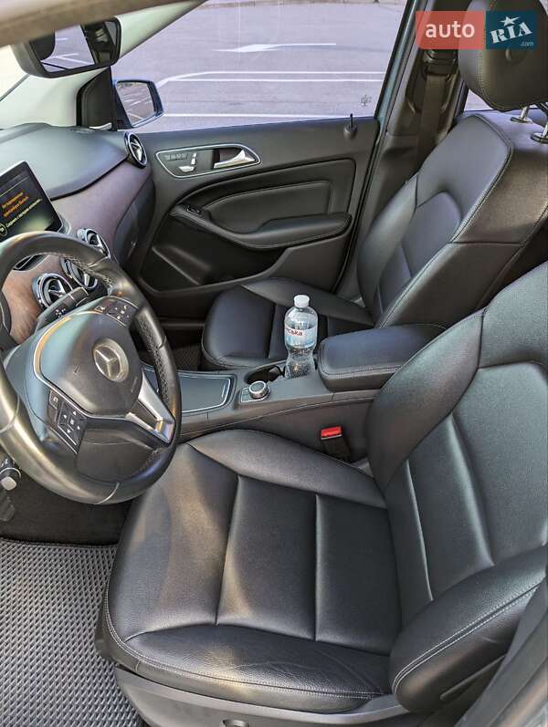 Хетчбек Mercedes-Benz B-Class 2014 в Києві фото 15 Хетчбек Mercedes-Benz B-Class 2014 в Києві