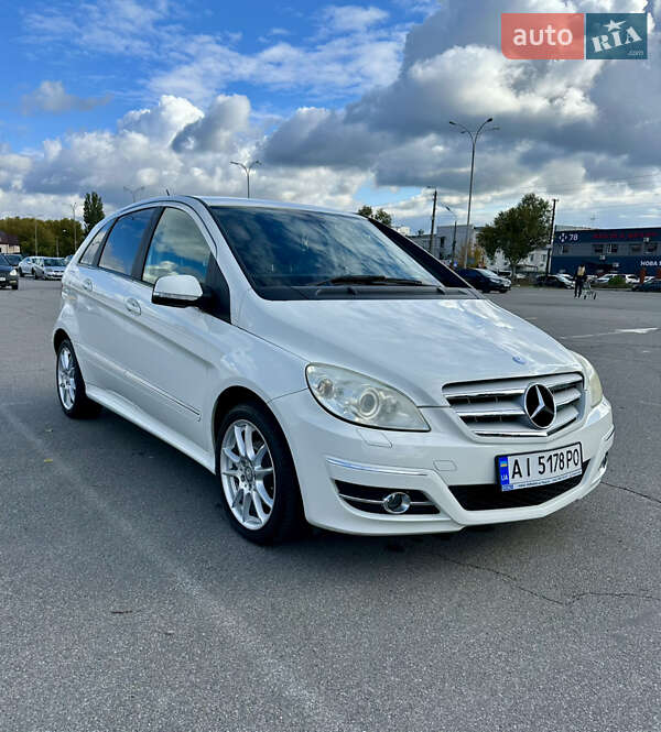 Хэтчбек Mercedes-Benz B-Class 2010 в Киеве