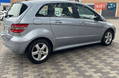 Хэтчбек Mercedes-Benz B-Class 2005 в 