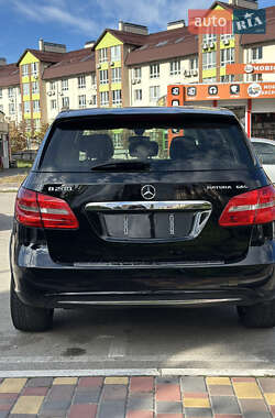 Хэтчбек Mercedes-Benz B-Class 2014 в 