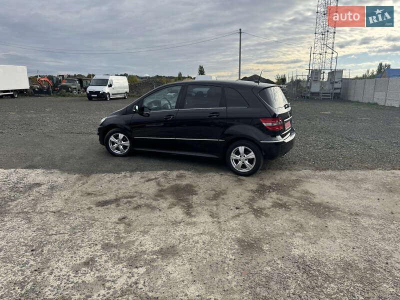 Хэтчбек Mercedes-Benz B-Class 2010 в Луцке фото 10 Хэтчбек Mercedes-Benz B-Class 2010 в Луцке