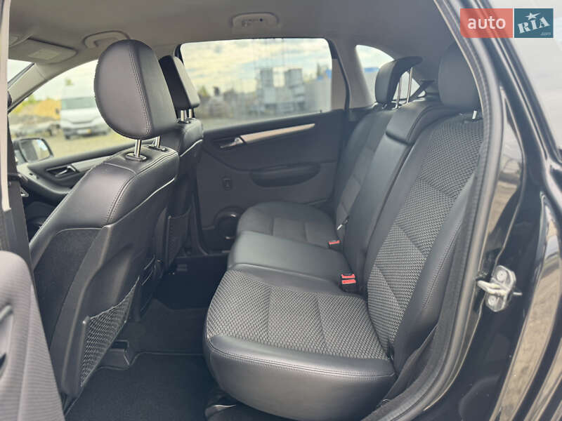 Хэтчбек Mercedes-Benz B-Class 2010 в Луцке фото 24 Хэтчбек Mercedes-Benz B-Class 2010 в Луцке