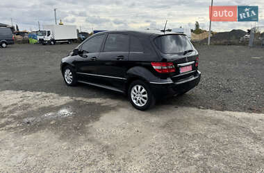 Хетчбек Mercedes-Benz B-Class 2009 в 