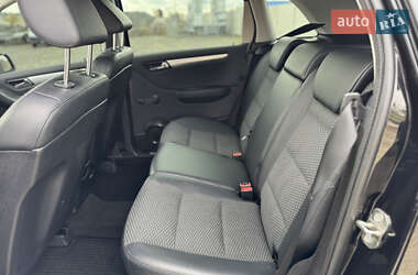 Хетчбек Mercedes-Benz B-Class 2009 в 