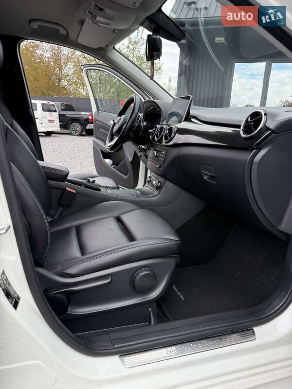Хэтчбек Mercedes-Benz B-Class 2016 в Дрогобыче