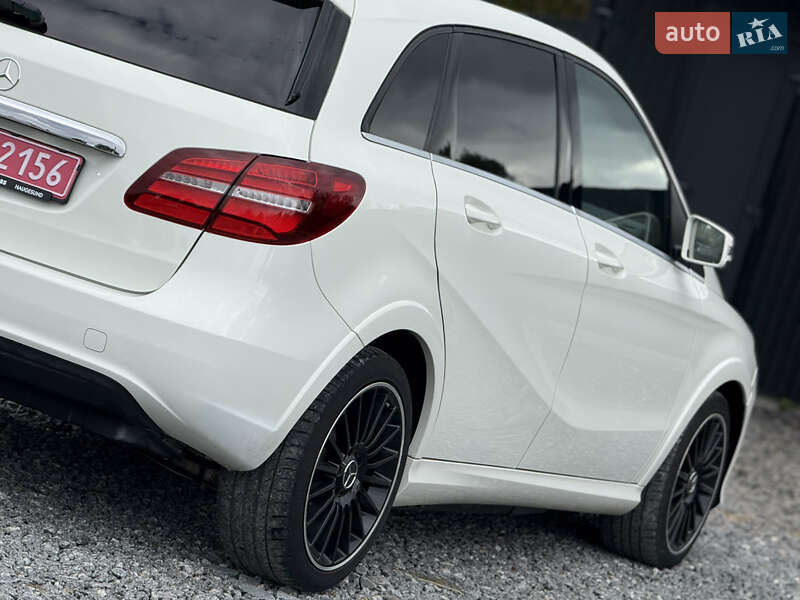 Хэтчбек Mercedes-Benz B-Class 2016 в Дрогобыче