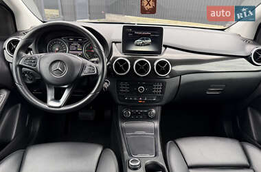 Хэтчбек Mercedes-Benz B-Class 2016 в 