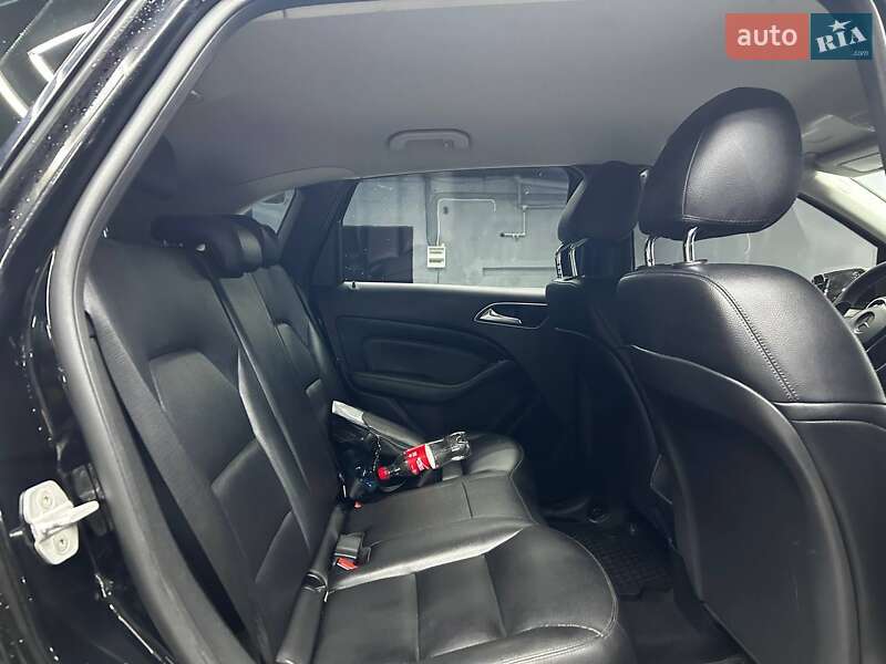 Хетчбек Mercedes-Benz B-Class 2014 в Чернівцях