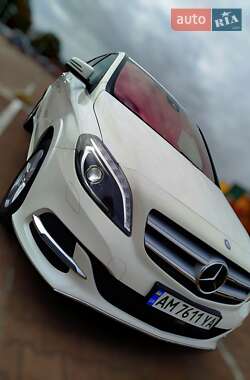 Mercedes-Benz B-Class 2015 Mercedes-Benz B-Class 2015
