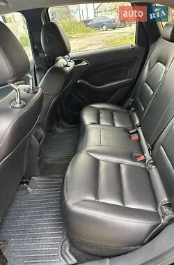 Хэтчбек Mercedes-Benz B-Class 2014 в 