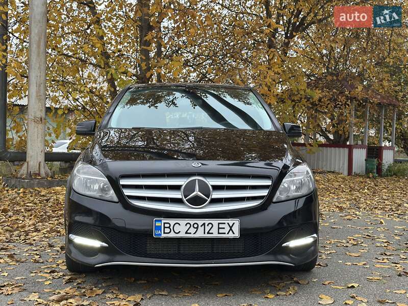 Хетчбек Mercedes-Benz B-Class 2014 в Києві фото 15 Хетчбек Mercedes-Benz B-Class 2014 в Києві