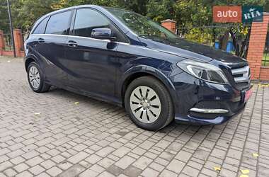 Хетчбек Mercedes-Benz B-Class 2017 в 