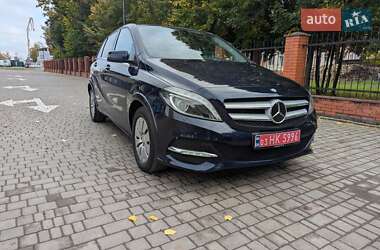 Хетчбек Mercedes-Benz B-Class 2017 в 