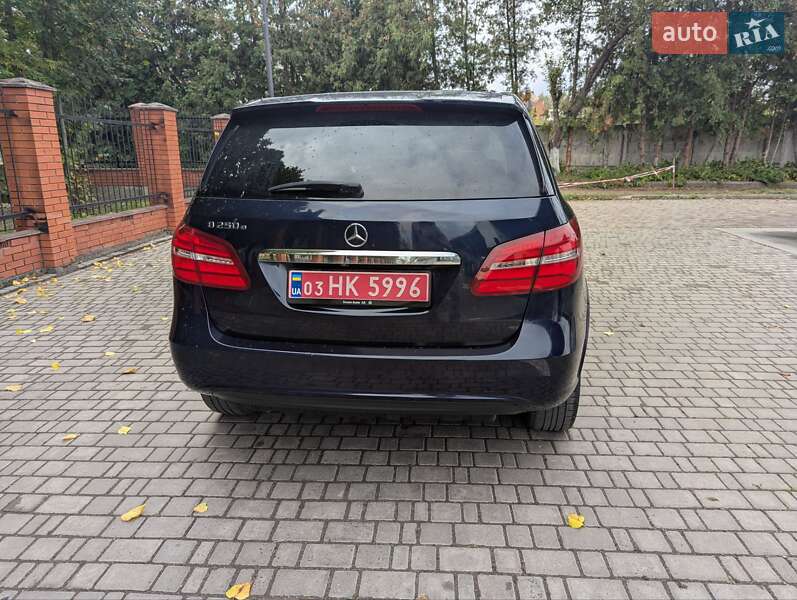 Хэтчбек Mercedes-Benz B-Class 2017 в Луцке фото 12 Хэтчбек Mercedes-Benz B-Class 2017 в Луцке