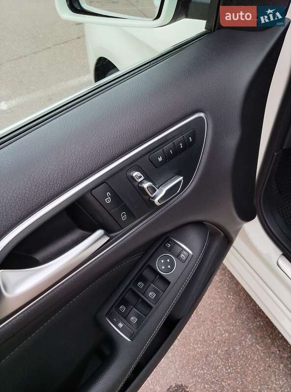 Хэтчбек Mercedes-Benz B-Class 2018 в Киеве