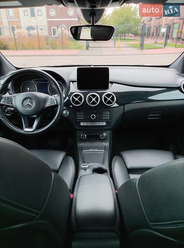 Хэтчбек Mercedes-Benz B-Class 2018 в Киеве