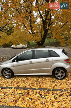 Хэтчбек Mercedes-Benz B-Class 2006 в 