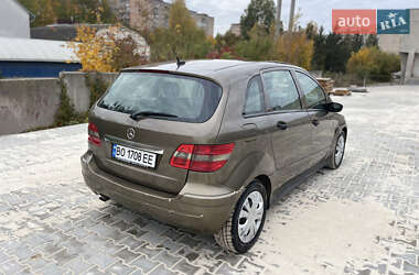 Хэтчбек Mercedes-Benz B-Class 2006 в 