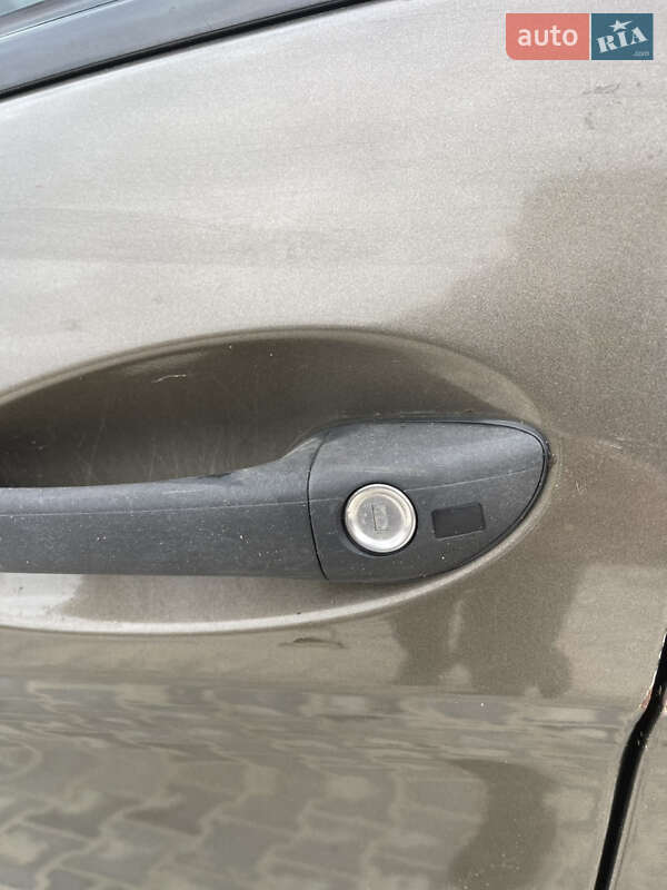 Хетчбек Mercedes-Benz B-Class 2006 в Тернополі фото 34 Хетчбек Mercedes-Benz B-Class 2006 в Тернополі