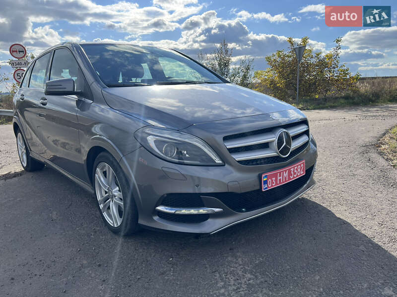 Хэтчбек Mercedes-Benz B-Class 2015 в Нововолынске