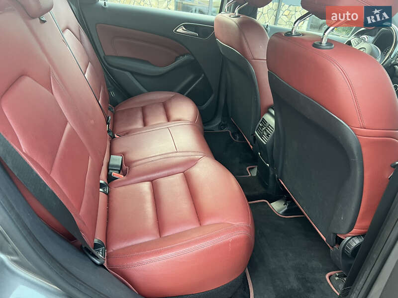 Хэтчбек Mercedes-Benz B-Class 2015 в Нововолынске