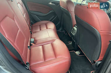 Хетчбек Mercedes-Benz B-Class 2015 в  фото 21 Хетчбек Mercedes-Benz B-Class 2015 в