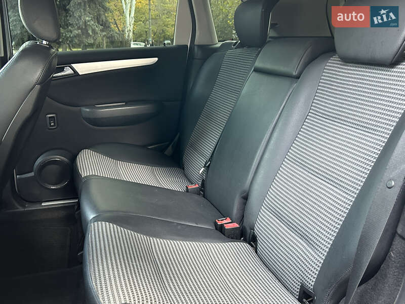 Хэтчбек Mercedes-Benz B-Class 2008 в Николаеве фото 10 Хэтчбек Mercedes-Benz B-Class 2008 в Николаеве