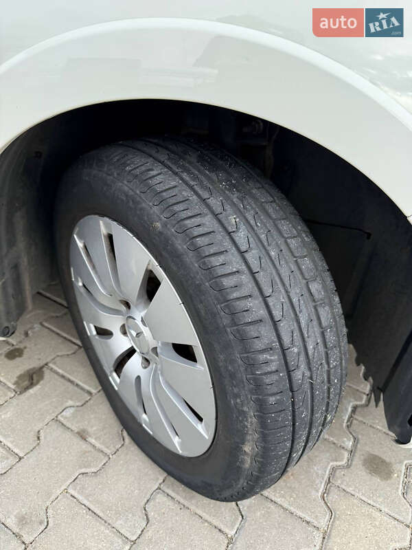 Хетчбек Mercedes-Benz B-Class 2015 в Миколаєві фото 13 Хетчбек Mercedes-Benz B-Class 2015 в Миколаєві