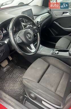 Хэтчбек Mercedes-Benz B-Class 2016 в 