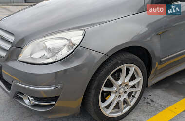 Хетчбек Mercedes-Benz B-Class 2008 в  фото 13 Хетчбек Mercedes-Benz B-Class 2008 в