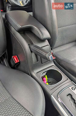 Хетчбек Mercedes-Benz B-Class 2008 в  фото 46 Хетчбек Mercedes-Benz B-Class 2008 в