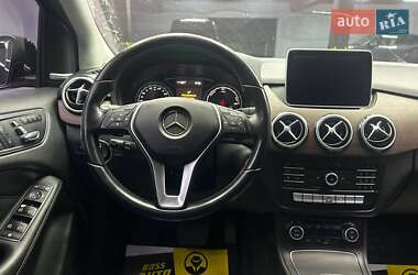 Хетчбек Mercedes-Benz B-Class 2015 в  фото 16 Хетчбек Mercedes-Benz B-Class 2015 в