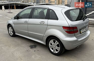 Хетчбек Mercedes-Benz B-Class 2006 в  фото 7 Хетчбек Mercedes-Benz B-Class 2006 в
