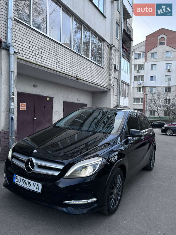 Хетчбек Mercedes-Benz B-Class 2016 в Тернополі фото 3 Хетчбек Mercedes-Benz B-Class 2016 в Тернополі